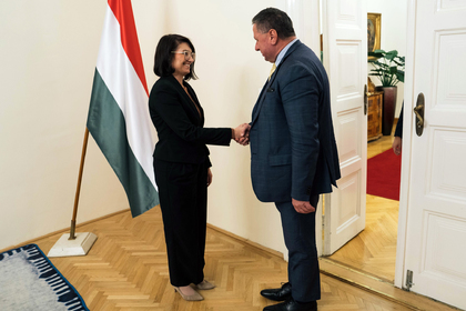 Прощална среща на посланик Христо Полендаков с Богларка Илеш, държавен секретар по развитие на двустранните отношения в Министерството на външните работи и търговията на Унгария